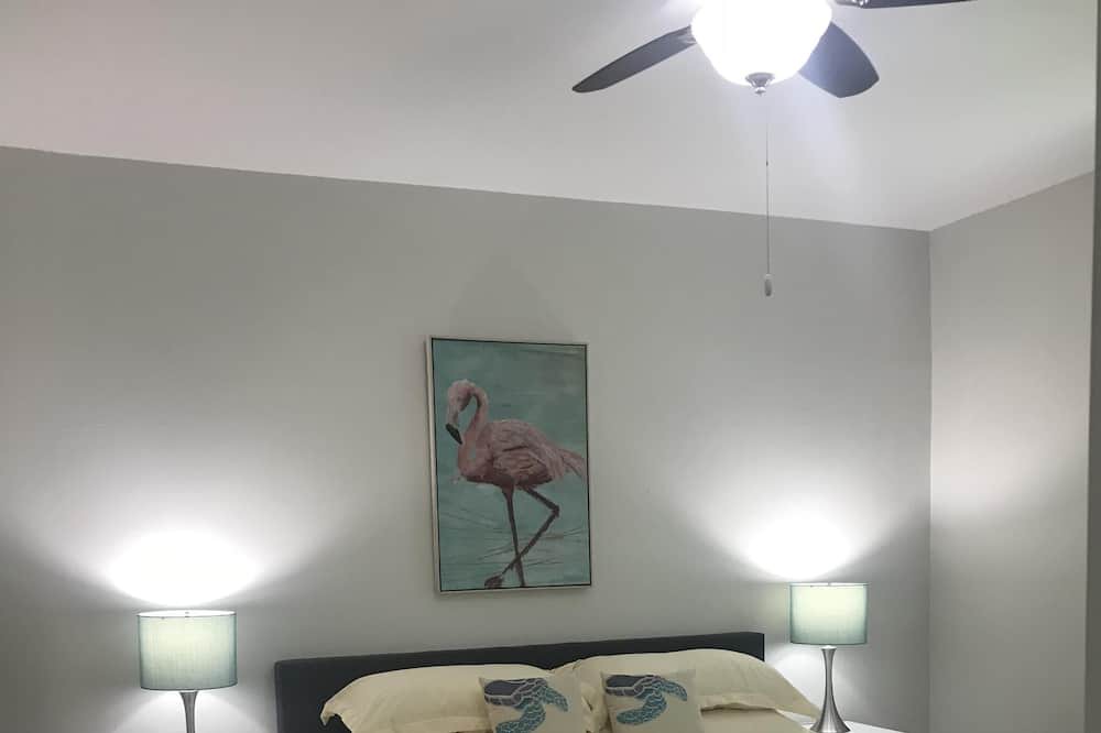 Photo of Bedroom in Kings Lake