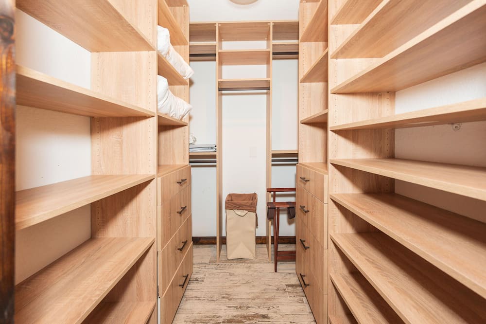 Photo of Bedroom in Bronson