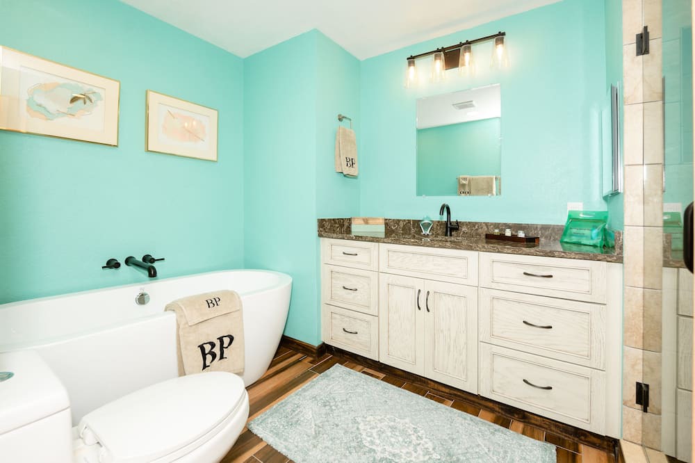 Photo of Bathroom in Bronson