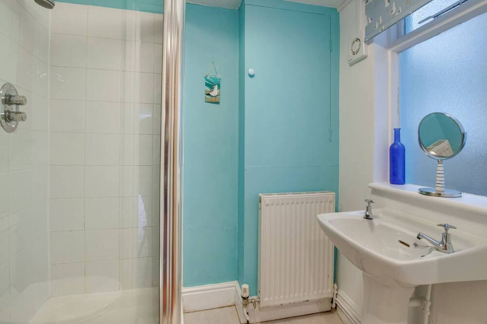 Photo of Bathroom in Bontddu