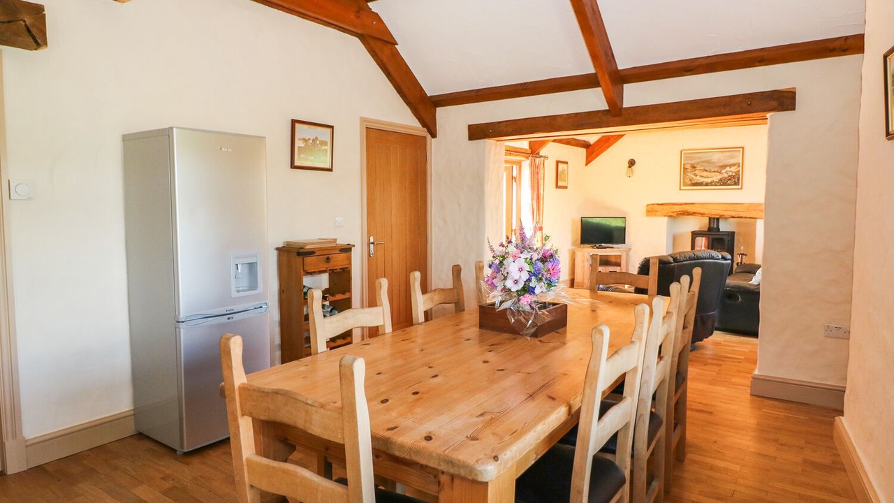 Photo of Kitchen in Efailwen