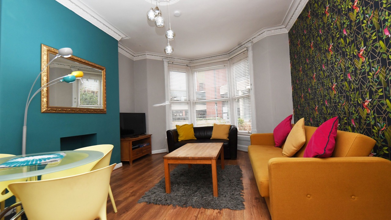 Photo of Livingroom in Harrogate City Centre