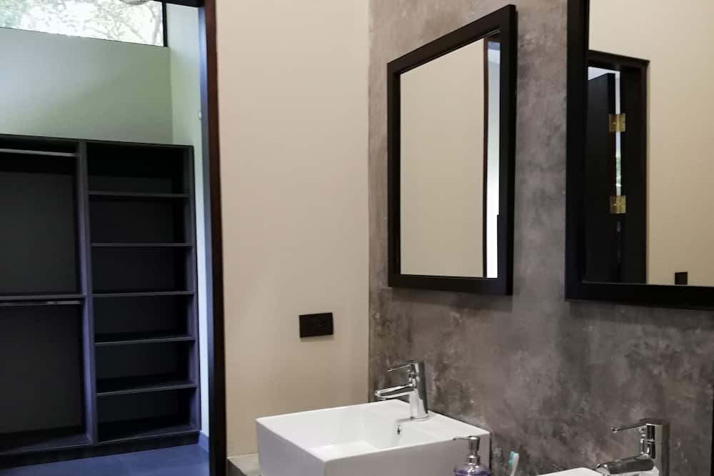 Photo of Bathroom in Marbella