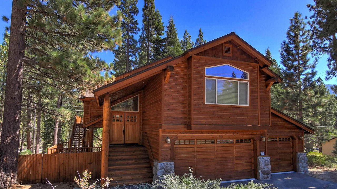 Photo of Outdoor in Country Club Estates