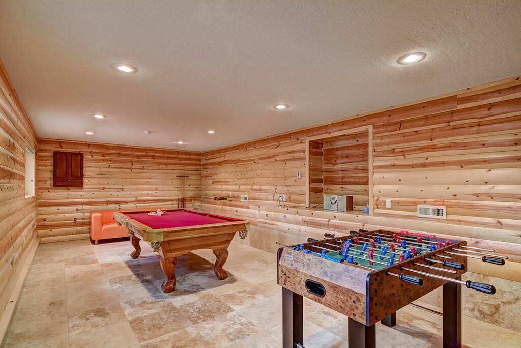 Photo of Bedroom in Country Club Estates