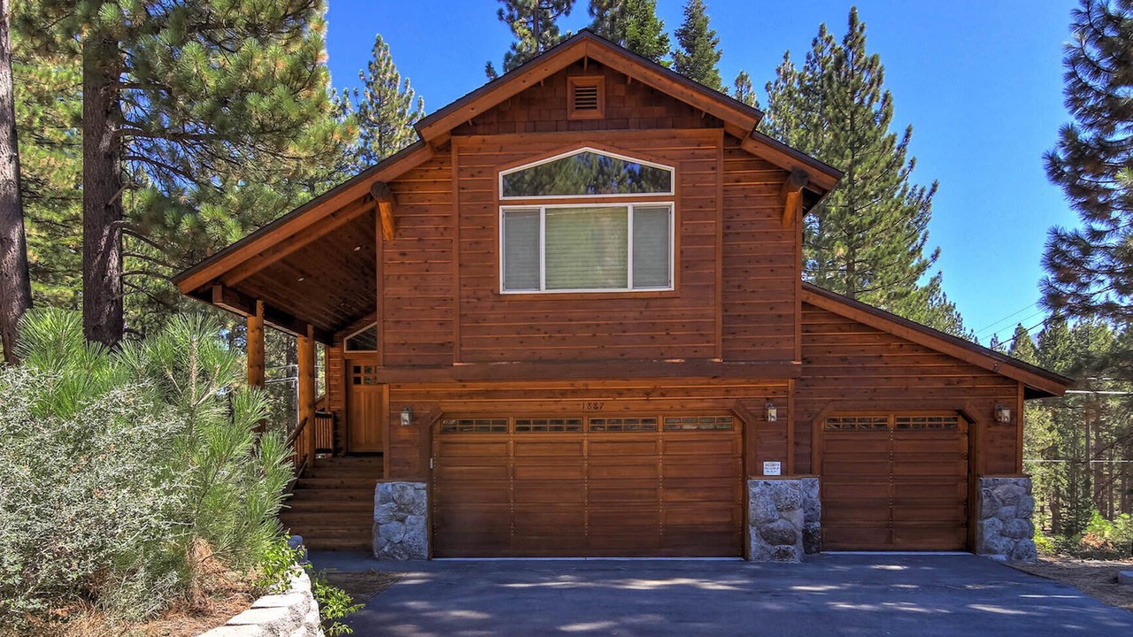 Photo of Outdoor in Country Club Estates