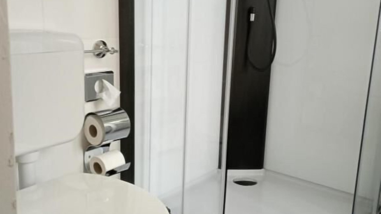 Photo of Bathroom in West Berlin Centre