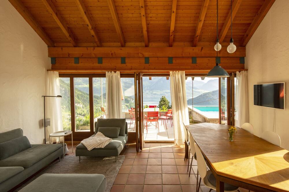 Photo of Livingroom in Vitznau