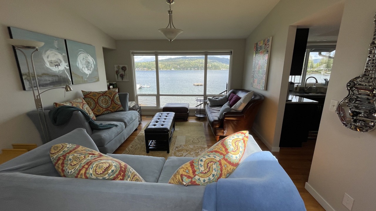 Photo of Livingroom in Sudden Valley