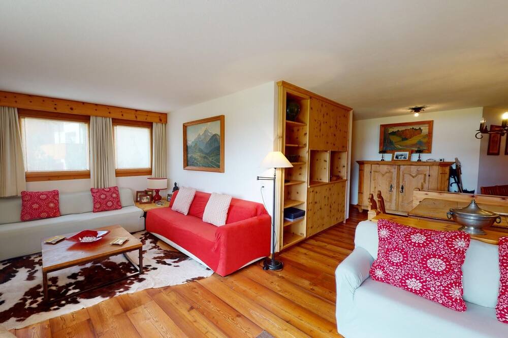 Photo of Livingroom in Surlej