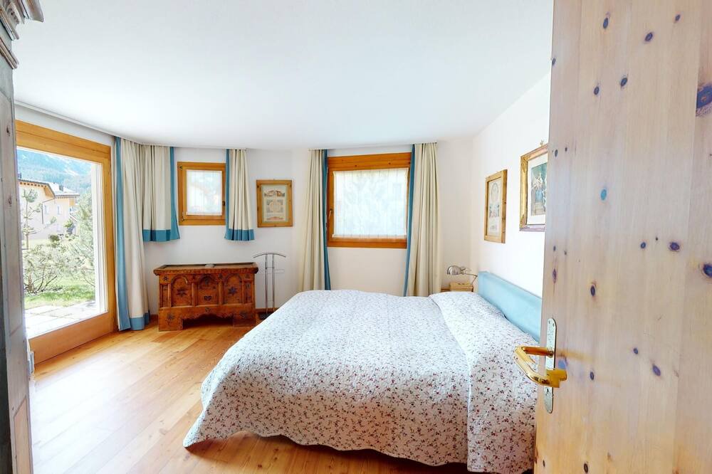 Photo of Bedroom in Surlej
