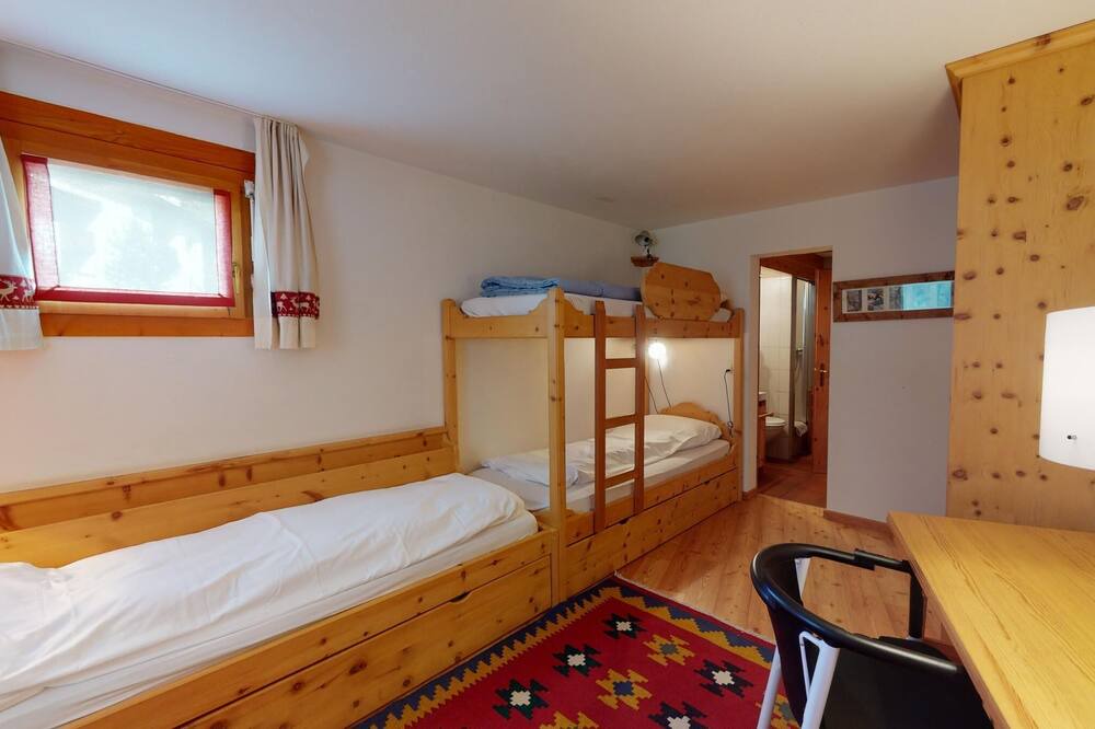 Photo of Bedroom in Surlej