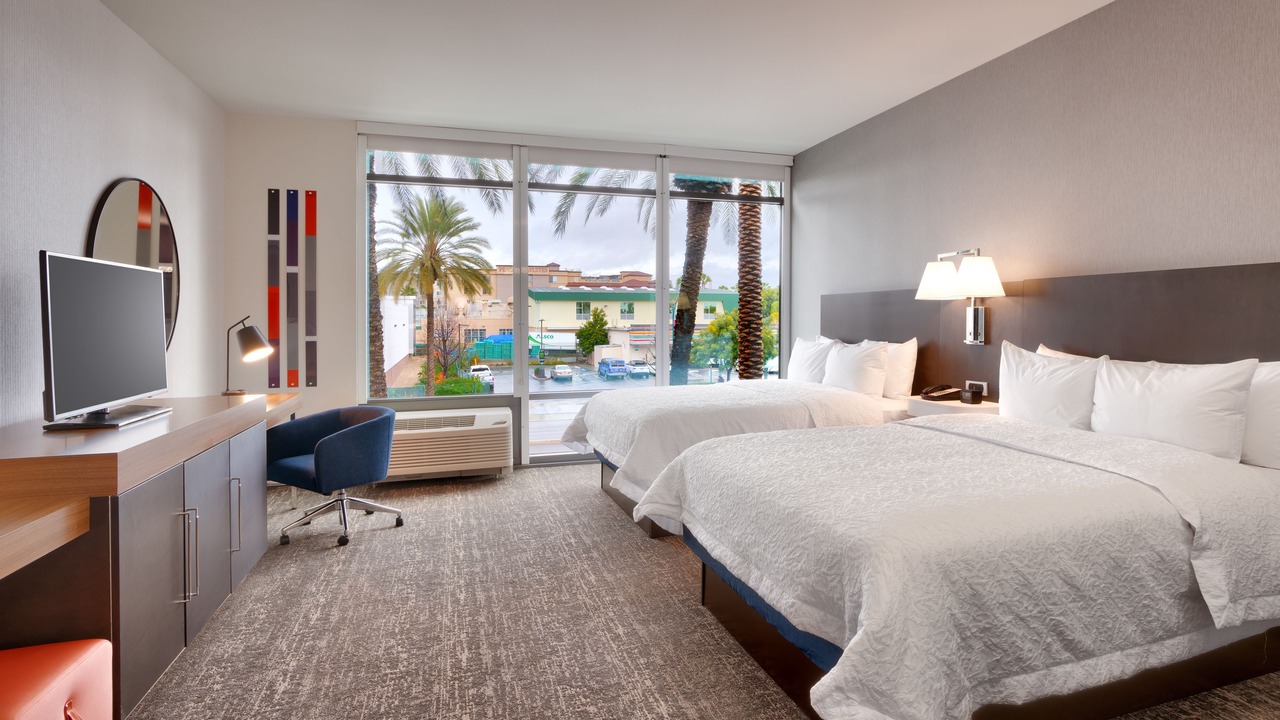 Photo of Bedroom in Anaheim Resort