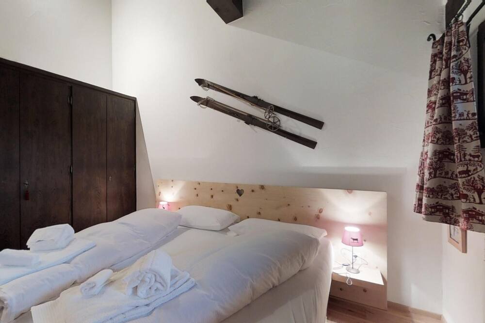 Photo of Bedroom in Surlej