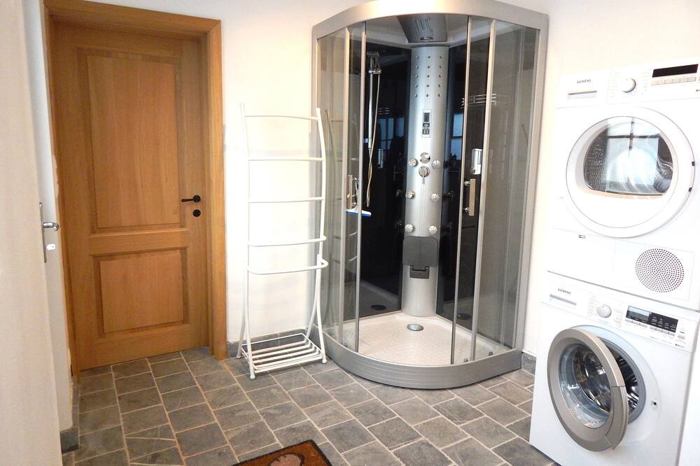 Photo of Bathroom in Ieper
