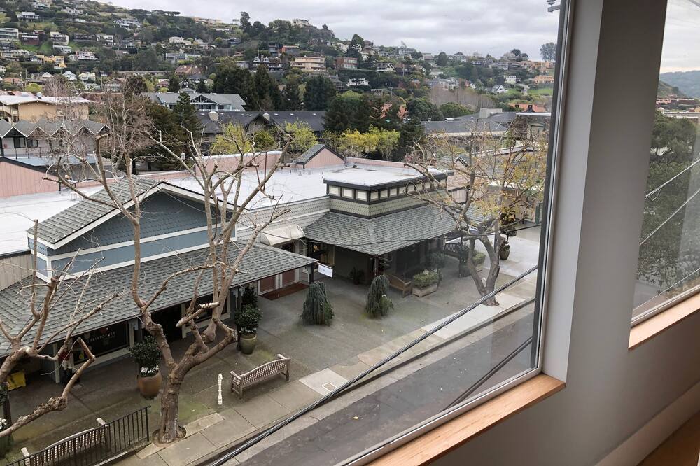 Photo of Patio Balcony in Belvedere Tiburon