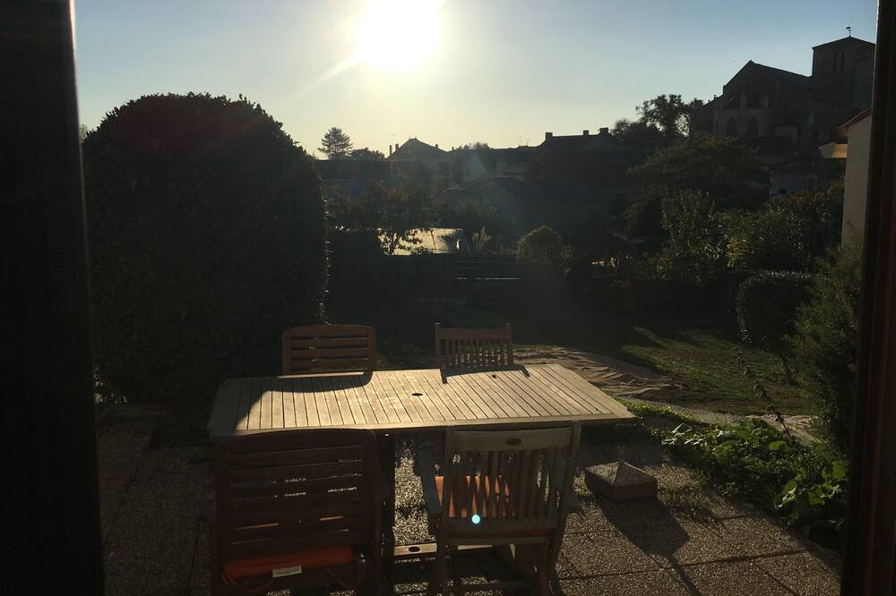 Photo of Patio Balcony in Mouilleron-Saint-Germain
