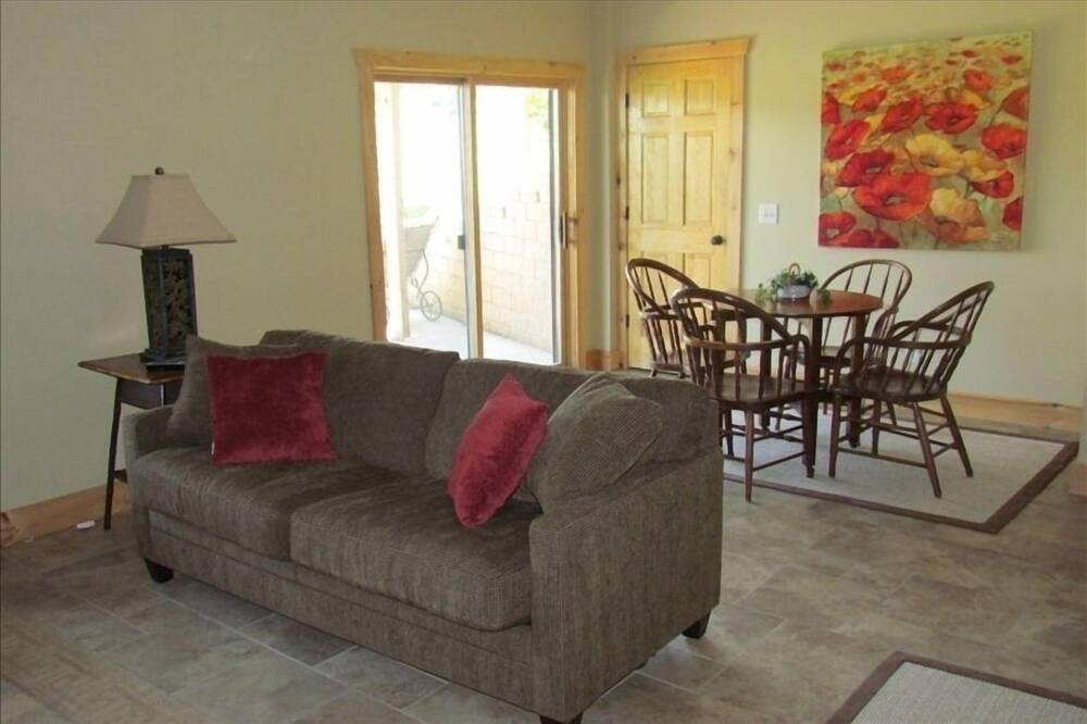 Photo of Bedroom in Dubuque