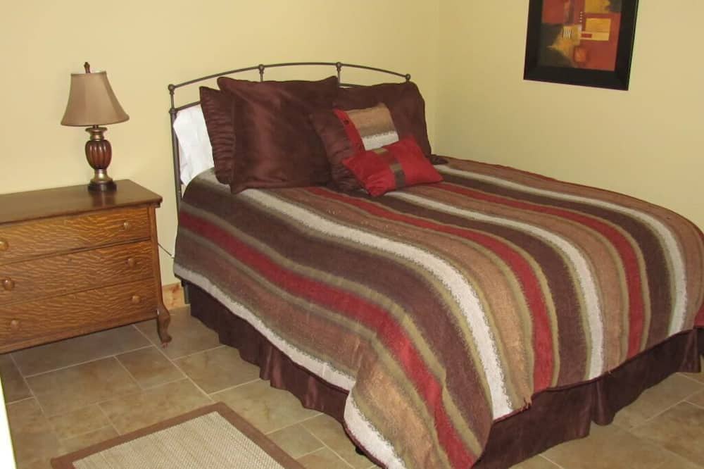 Photo of Bedroom in Dubuque