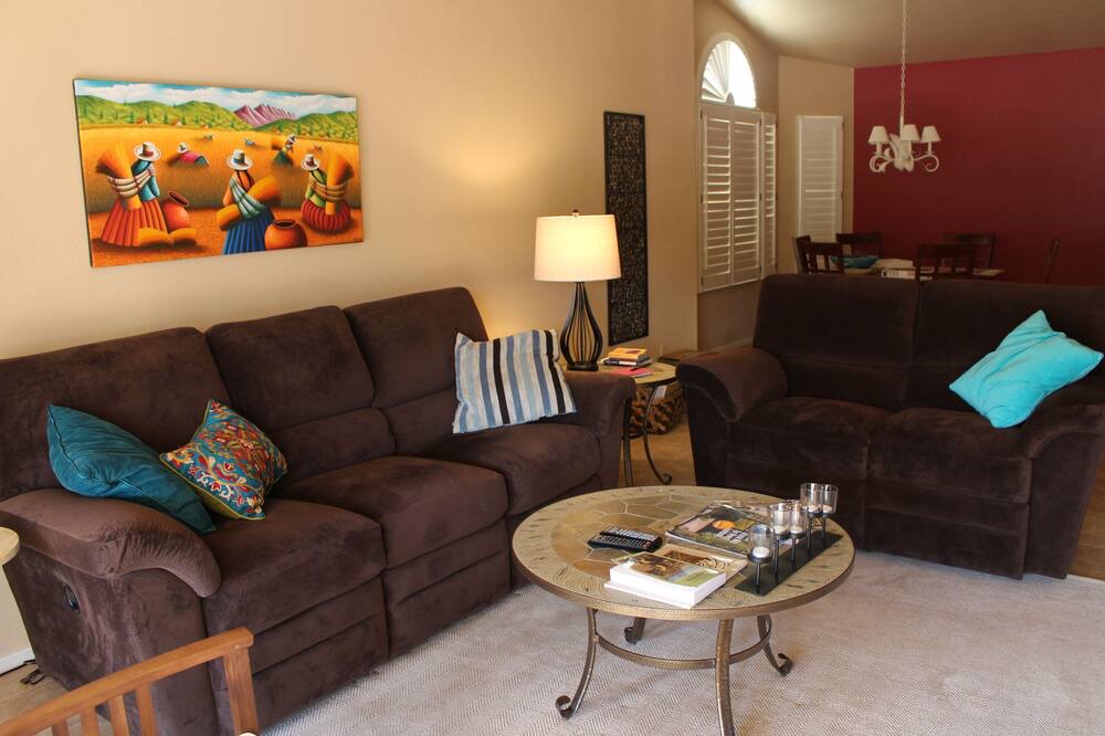 Photo of Bedroom in Saddlebrooke