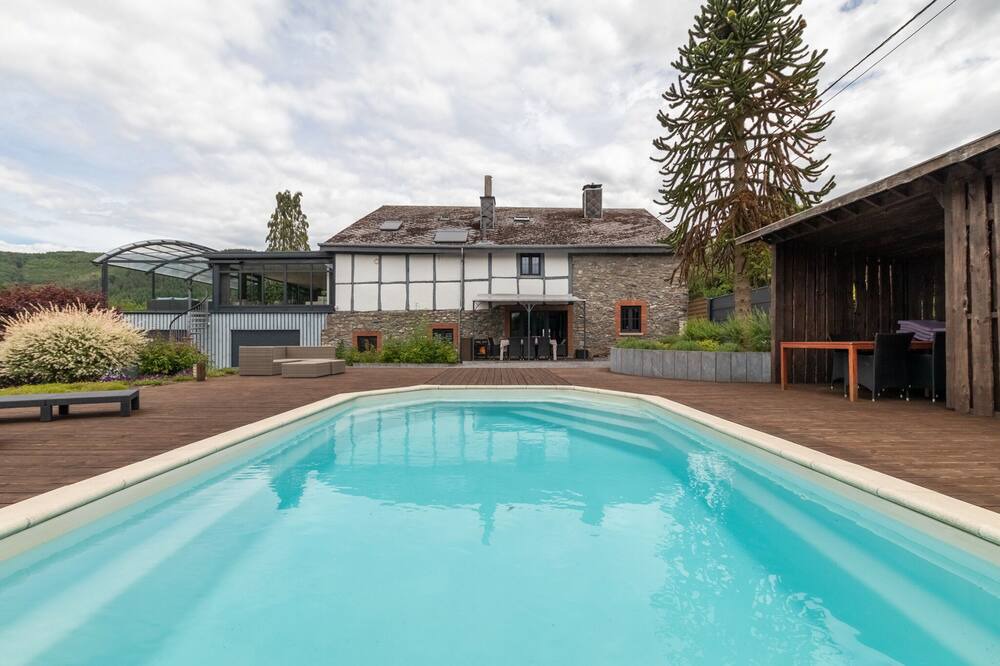 Photo of Outdoor in Grand Coo