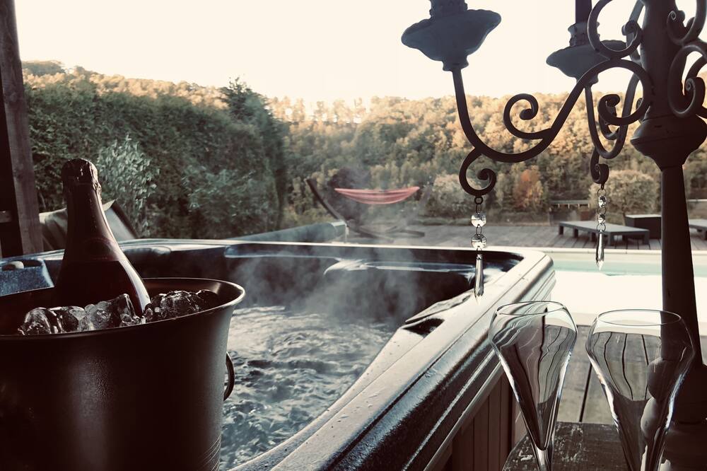 Photo of Outdoor in Grand Coo