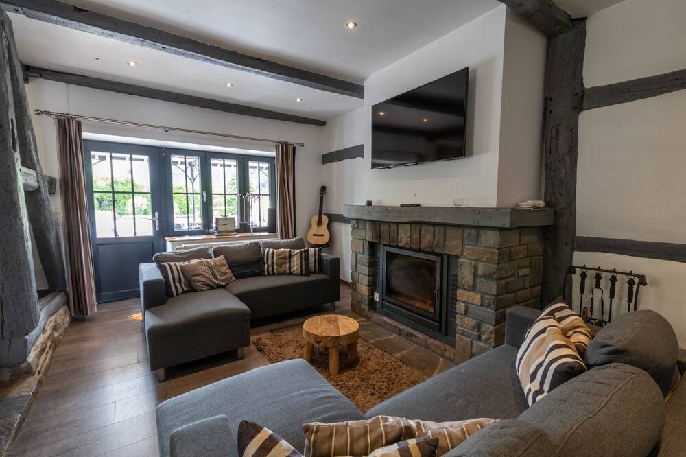 Photo of Livingroom in Grand Coo