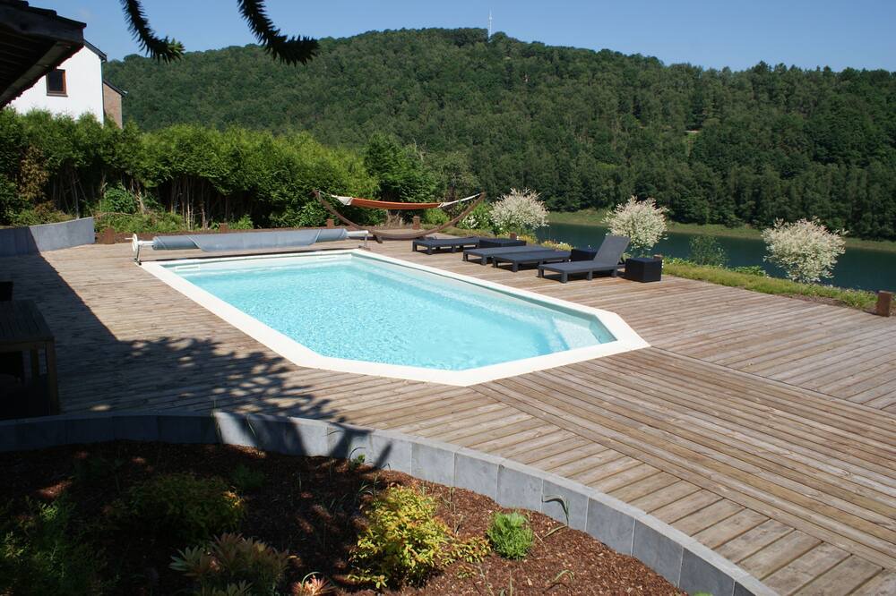 Photo of Outdoor in Grand Coo