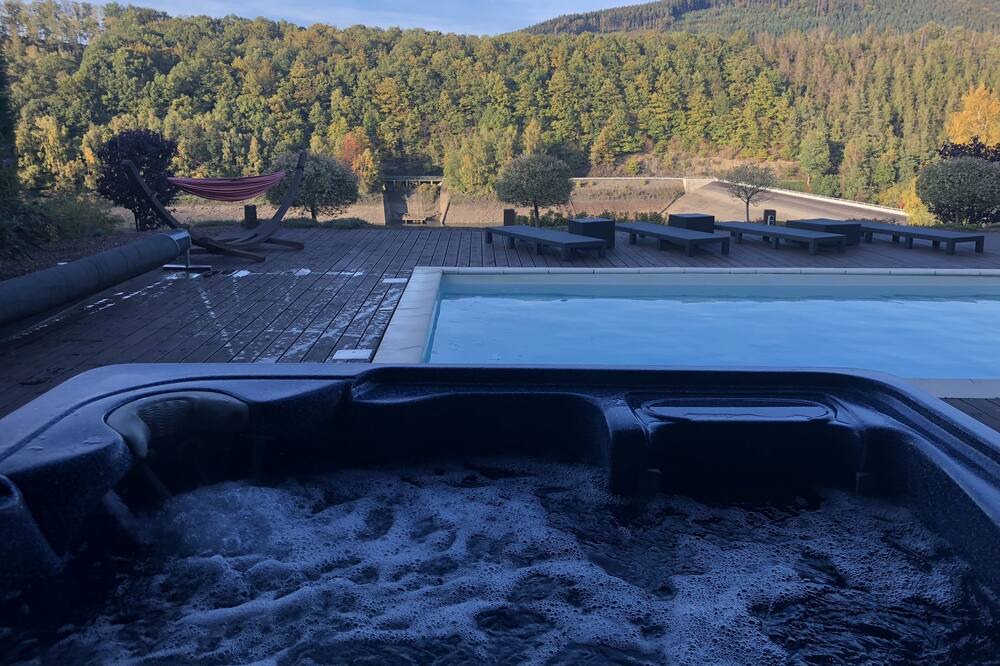Photo of Outdoor in Grand Coo