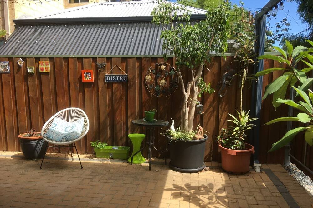 Photo of Patio Balcony in Rockingham