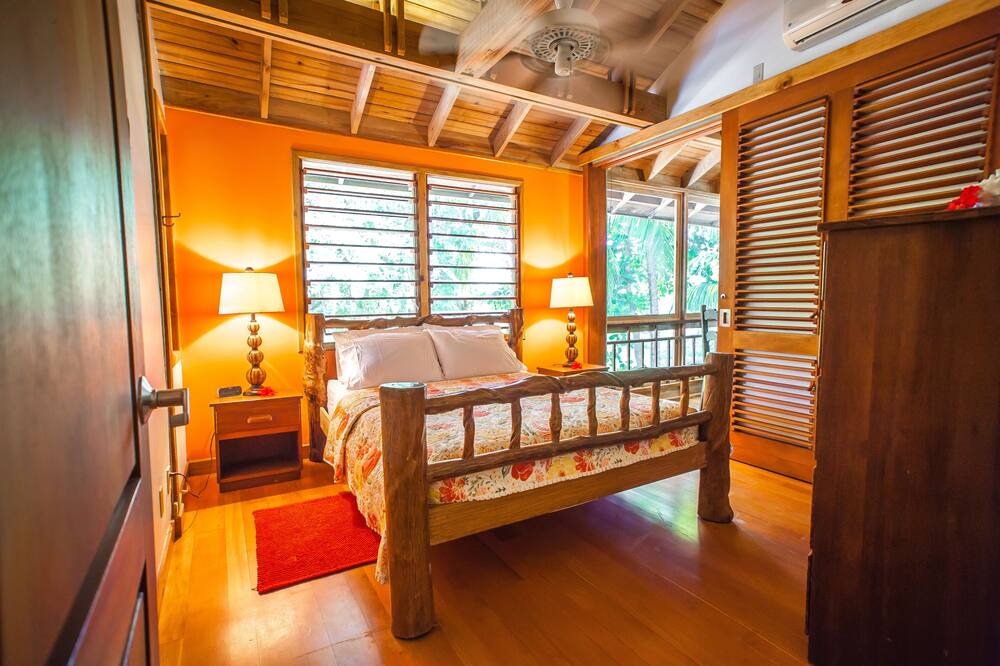 Photo of Bedroom in Palmetto Bay