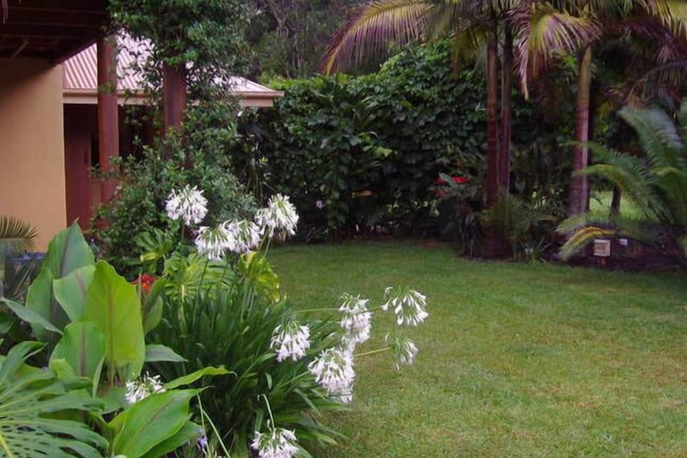 Photo of Outdoor in Main Arm