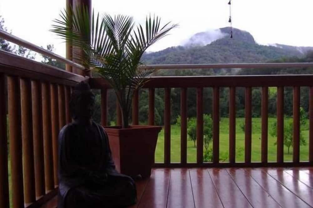 Photo of Patio Balcony in Main Arm