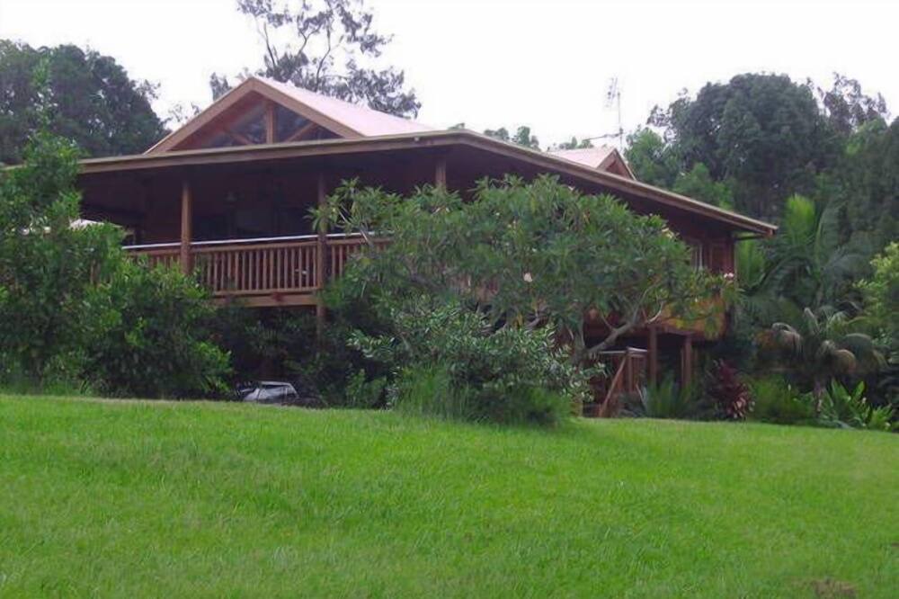 Photo of Outdoor in Main Arm