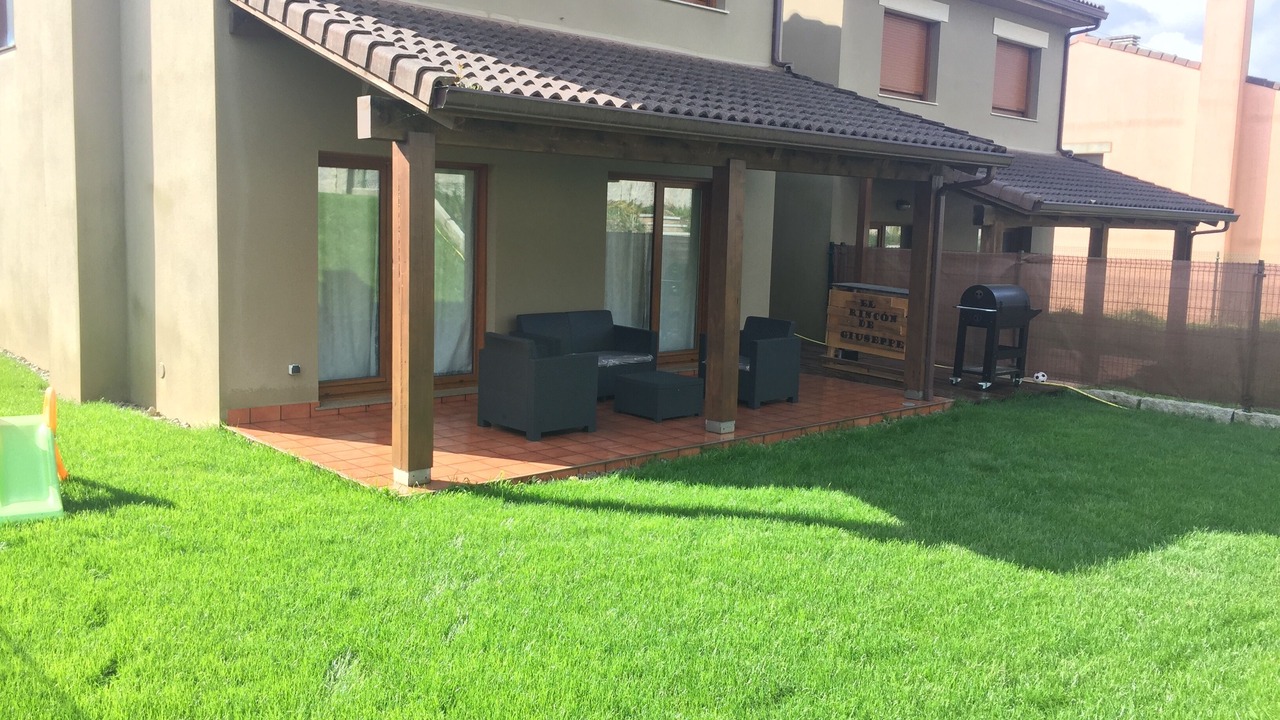 Photo of Outdoor in Mino
