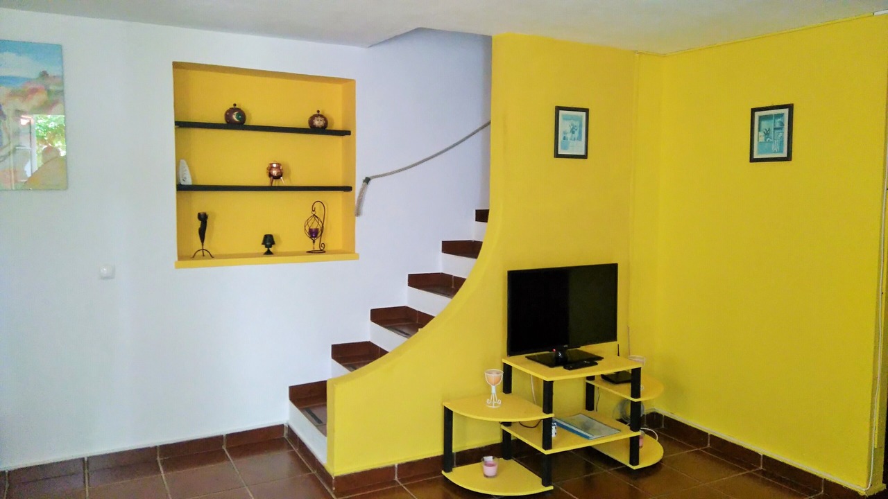 Photo of Livingroom in Alpouvar