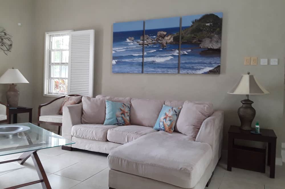 Photo of Livingroom in Bottom Bay