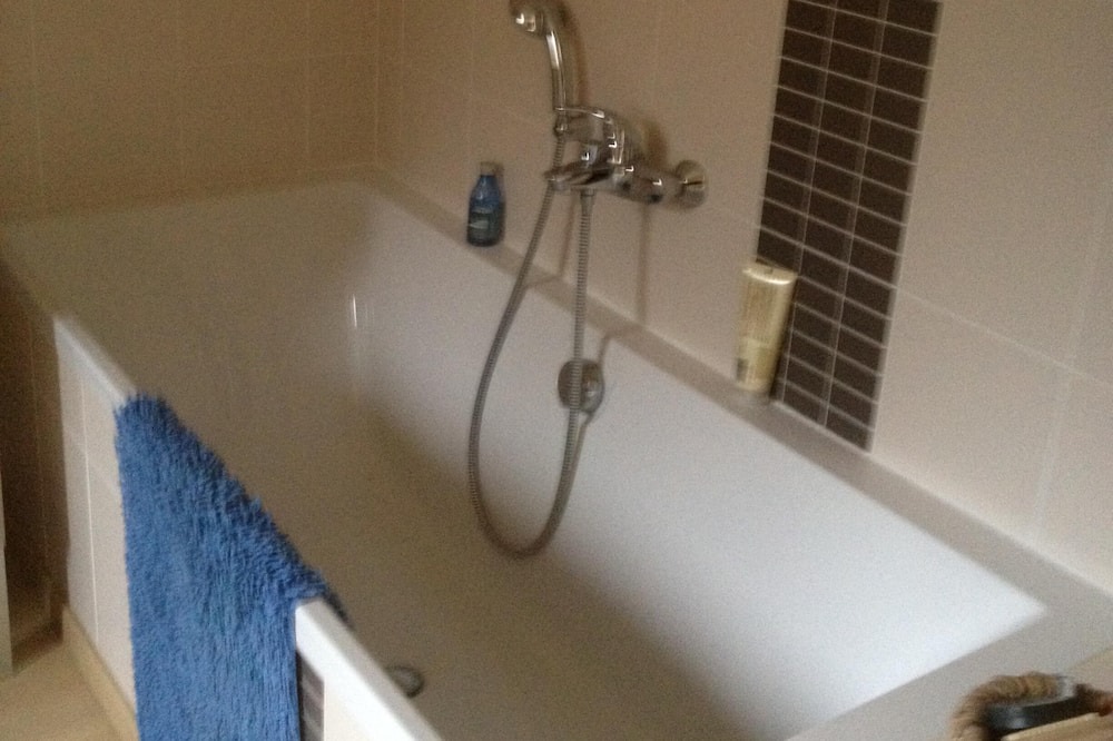 Photo of Bathroom in La Chapelle-Thireuil