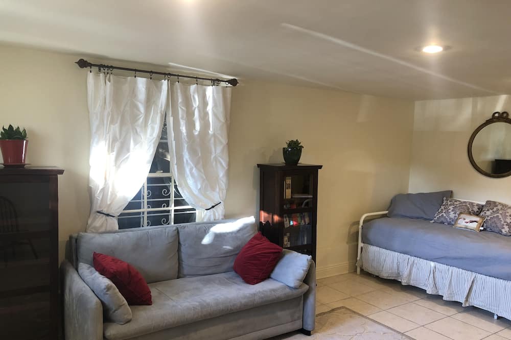 Photo of Bedroom in Marlyville - Fontainebleau