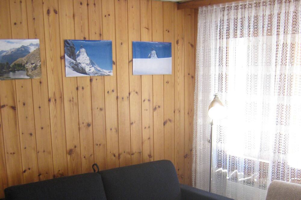 Photo of Livingroom in Taesch