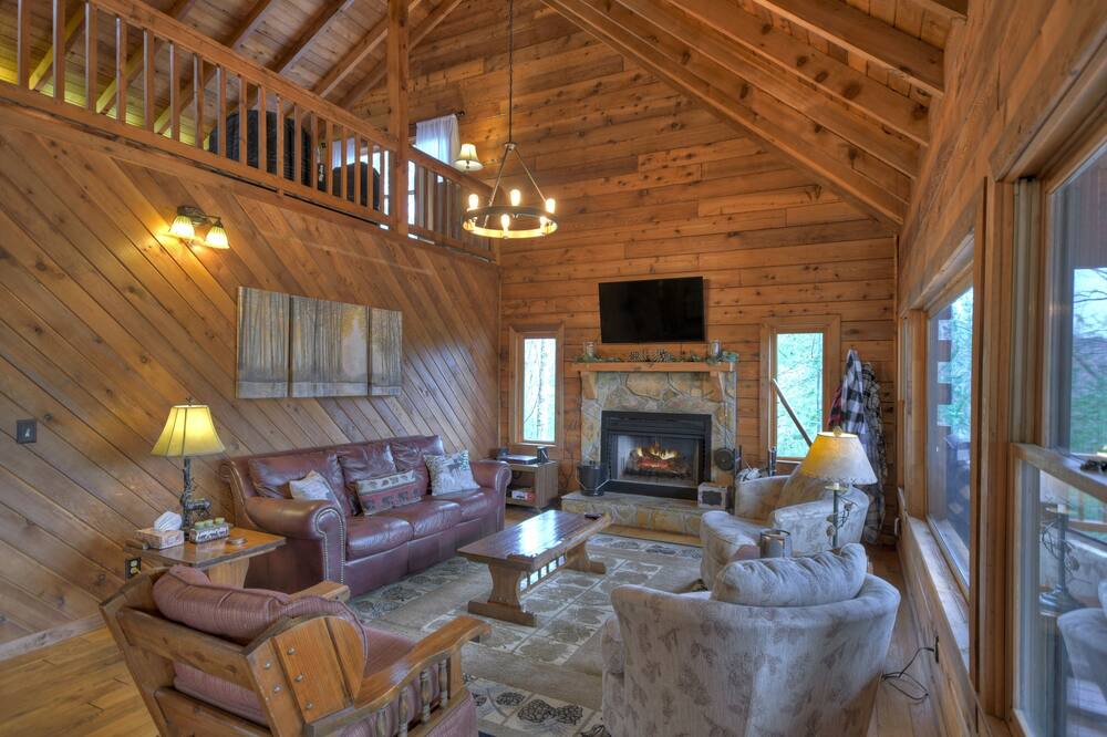 Photo of Livingroom in Hidden Lake