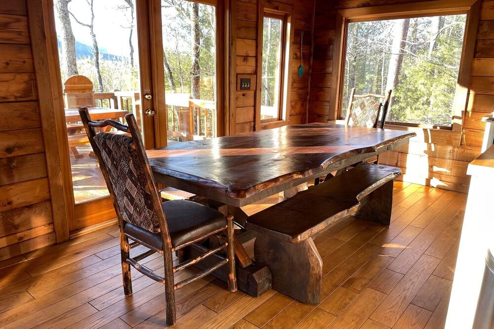 Photo of Kitchen in Hidden Lake