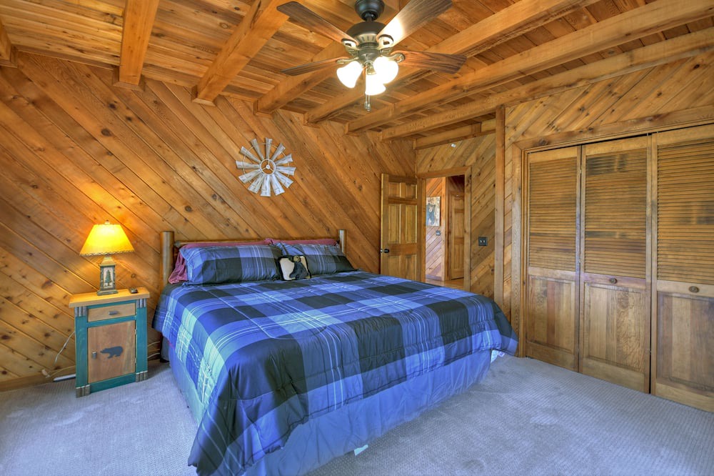 Photo of Bedroom in Hidden Lake