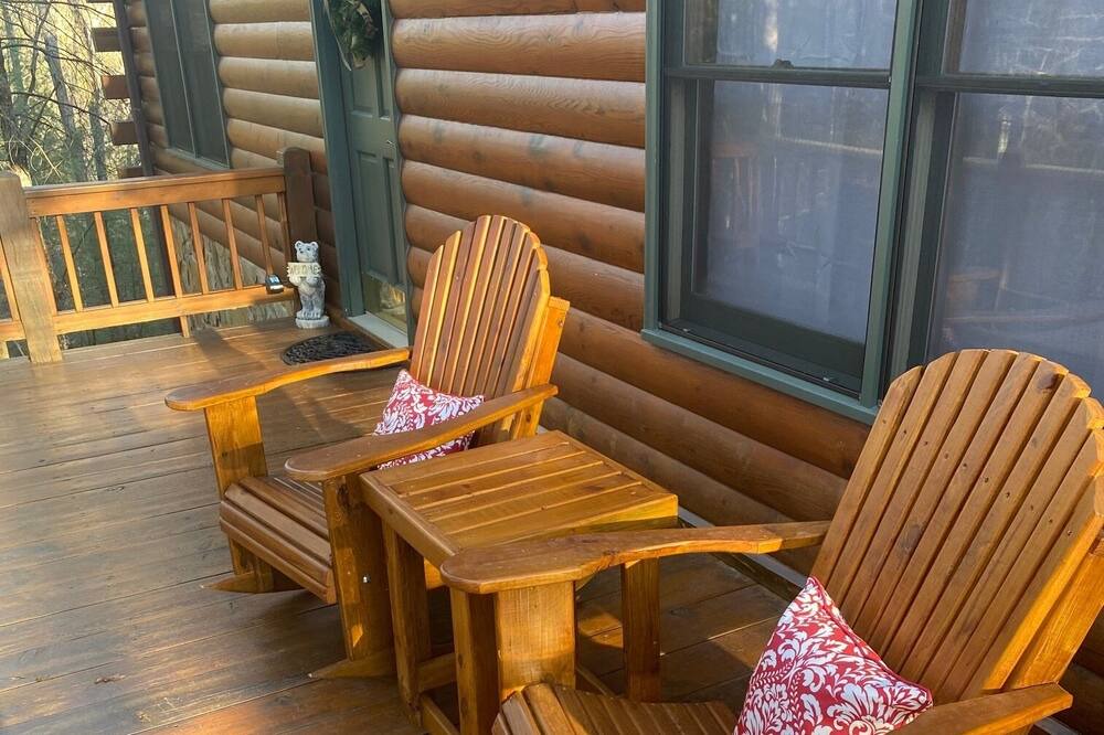 Photo of Patio Balcony in Hidden Lake