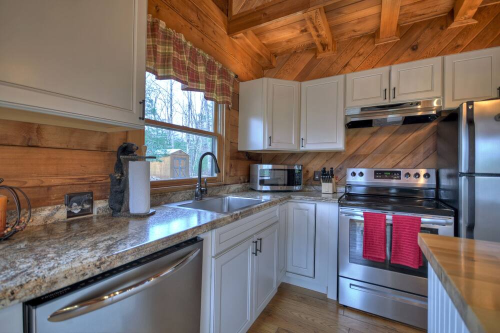 Photo of Kitchen in Hidden Lake