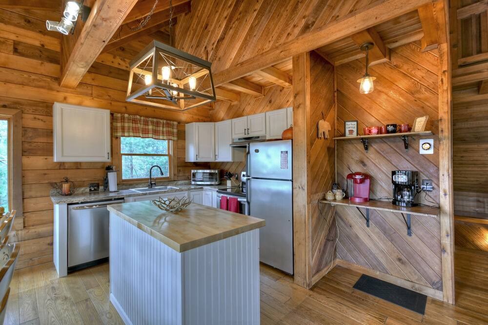 Photo of Kitchen in Hidden Lake