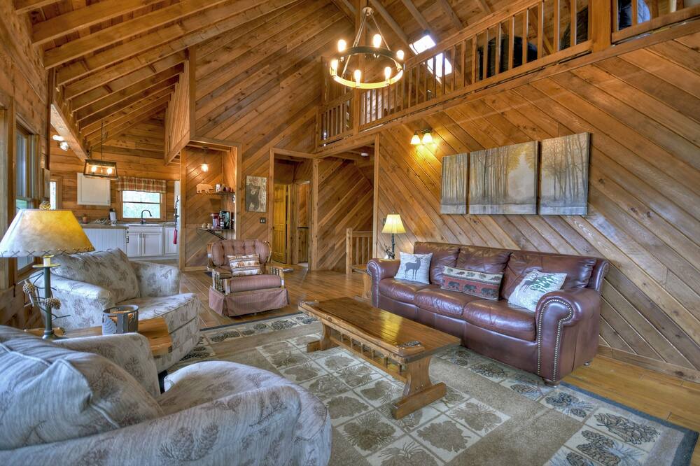 Photo of Livingroom in Hidden Lake