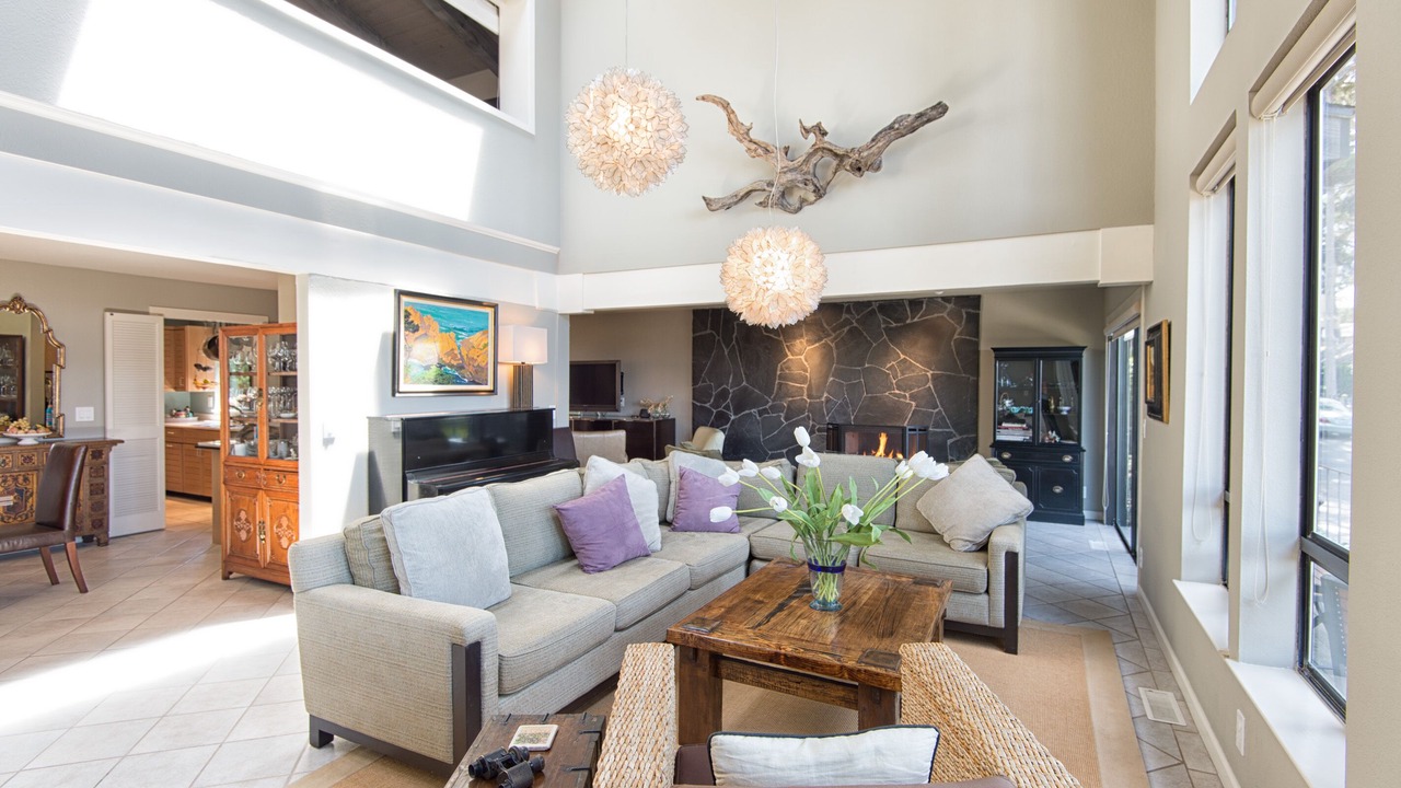 Photo of Livingroom in Carmel Point