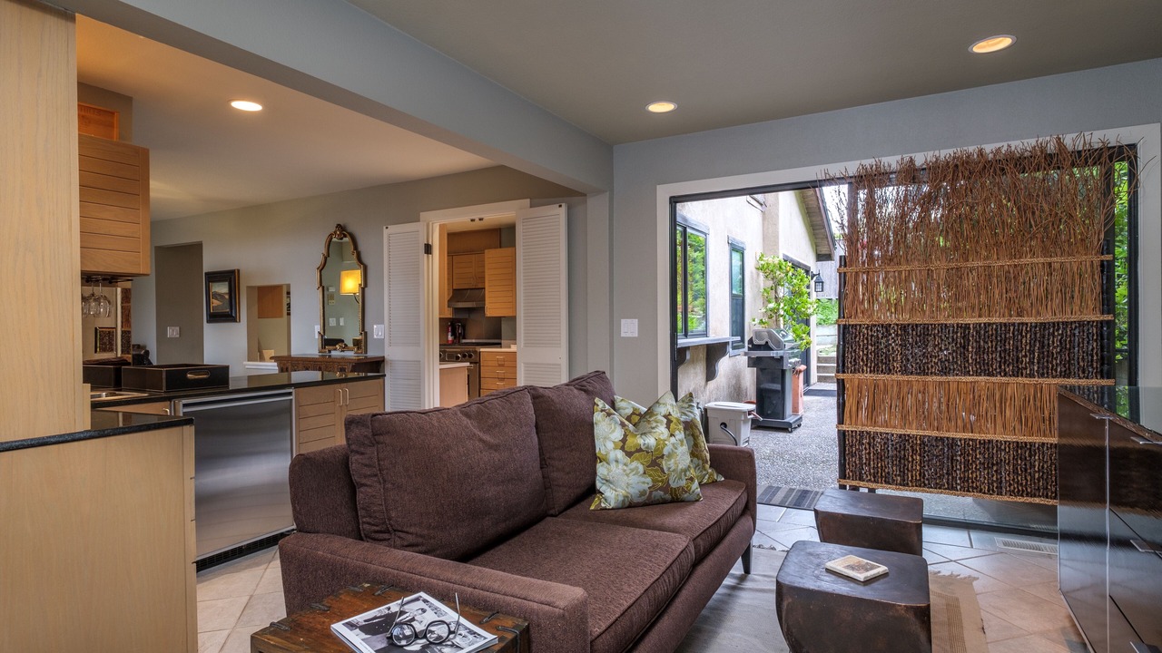 Photo of Livingroom in Carmel Point