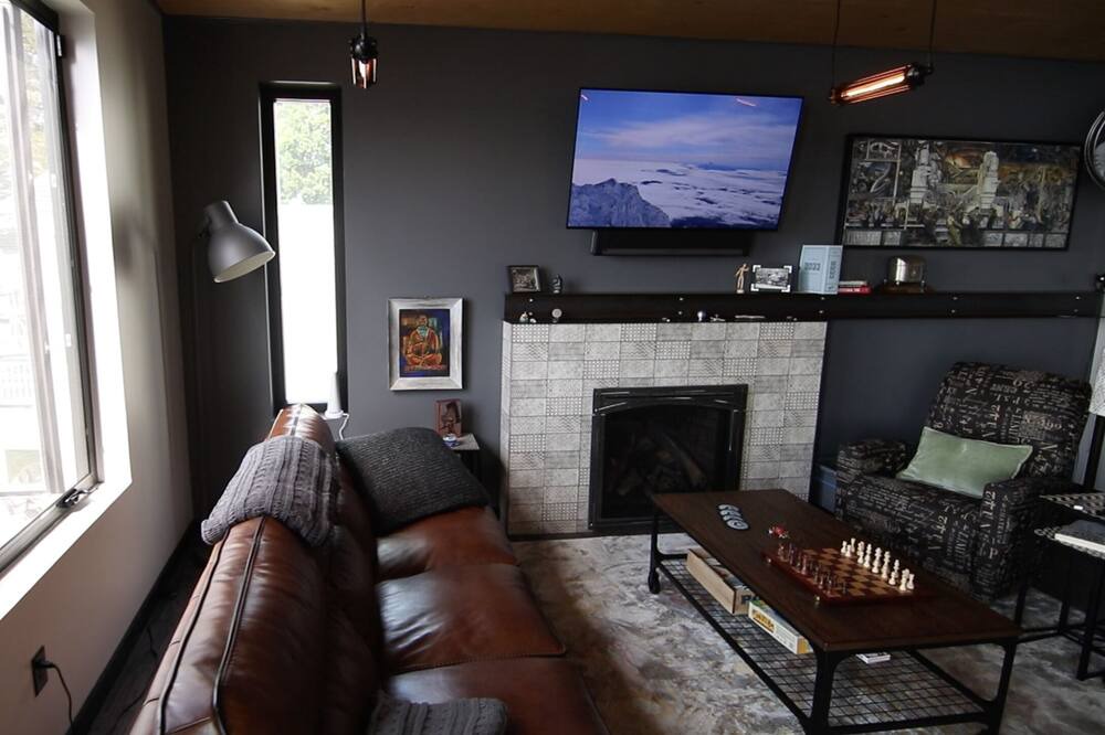 Photo of Livingroom in Manitou Beach-Devils Lake